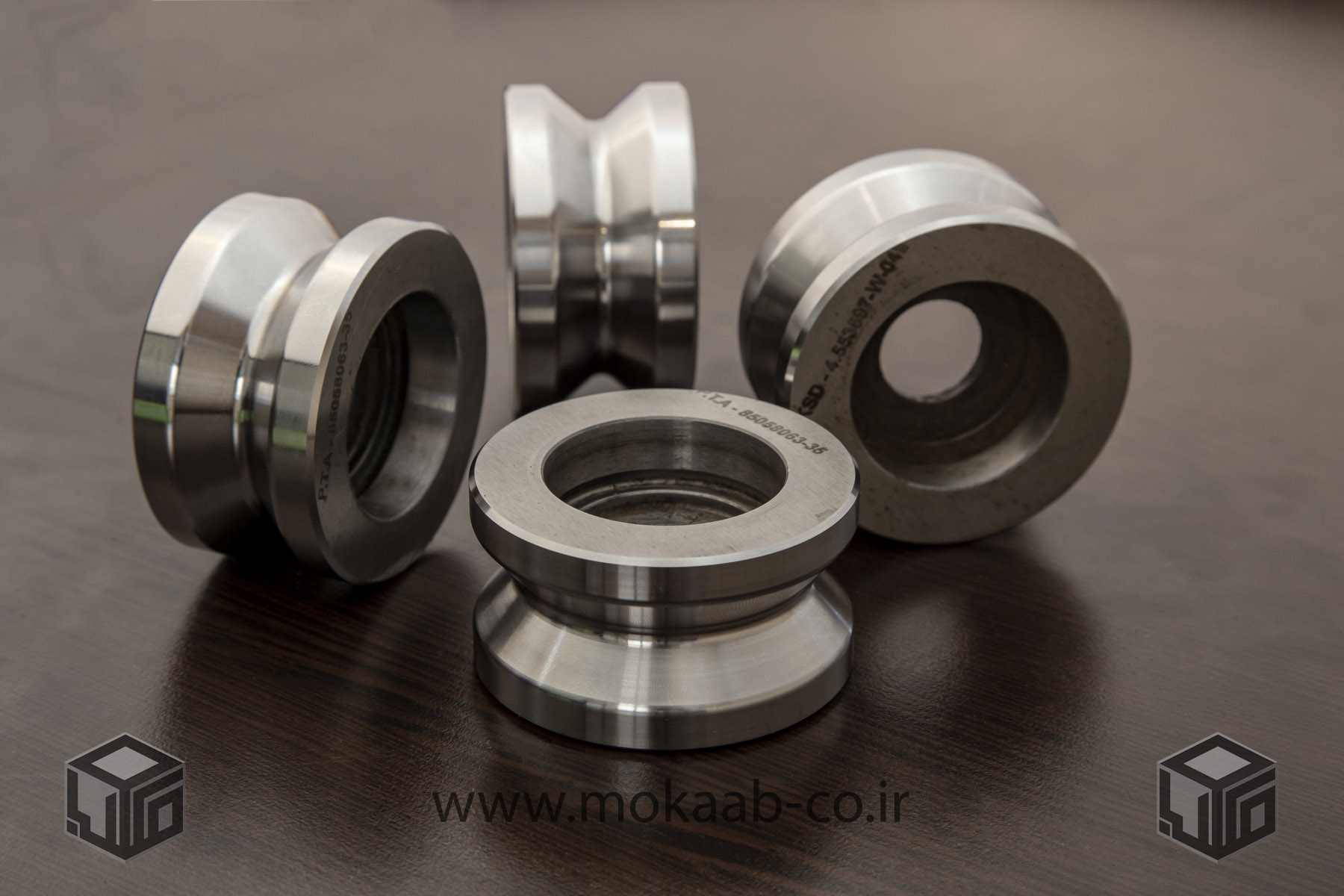 چند قطعه تراشکاری شده